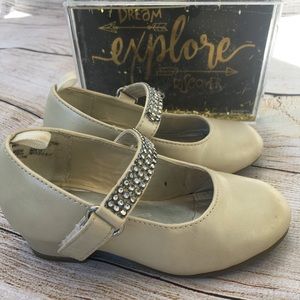 🎉 George size 7 dress shoes with small heel